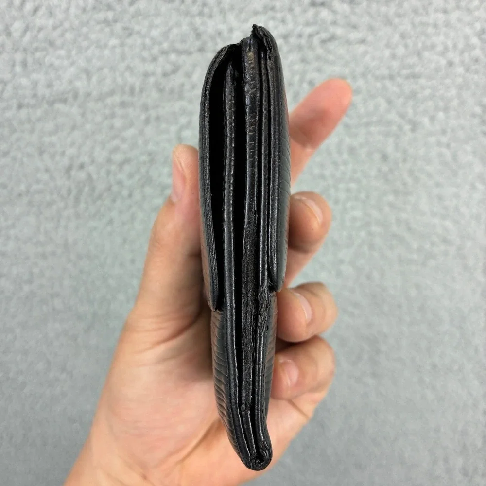 Louis Vuitton Epi Leather Compact Wallet Black Bifold Vintage Authentic Luxury